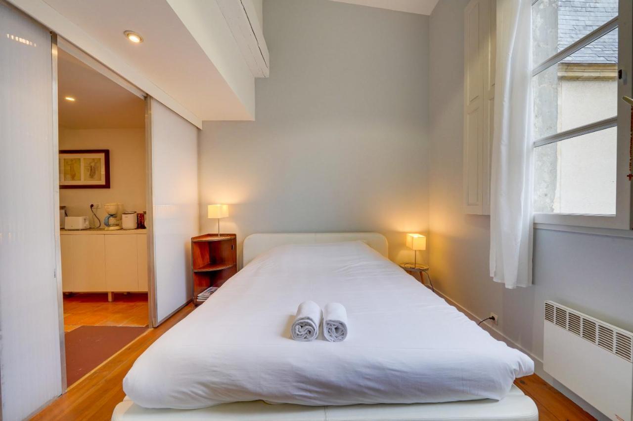 Observance 2 bedroom duplex apartment Bordeaux Buitenkant foto