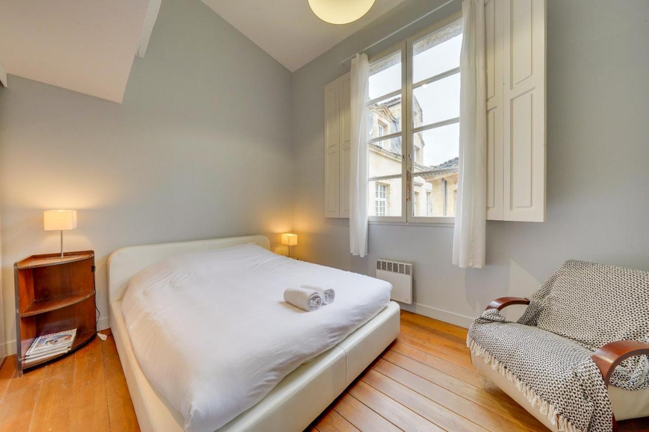 Observance 2 bedroom duplex apartment Bordeaux Buitenkant foto
